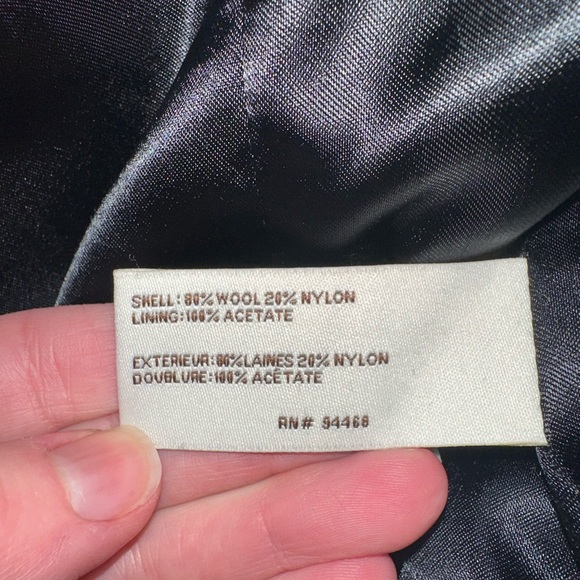 Women’s Coat - Picture 3 of 3